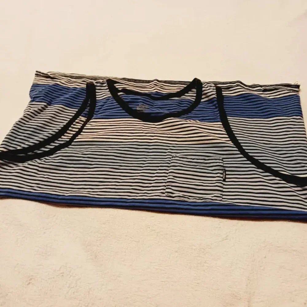 Nike xl muscle tank shirt - Picture 5 of 6